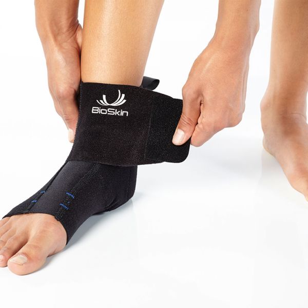 Ankle brace for swelling